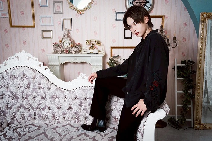 キャストカバー画像1