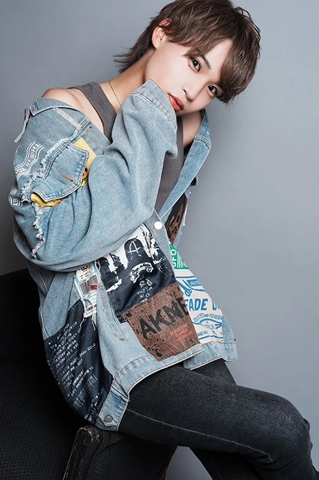 キャストカバー画像3