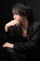 キャストカバー画像1