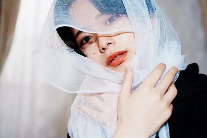 キャストカバー画像1