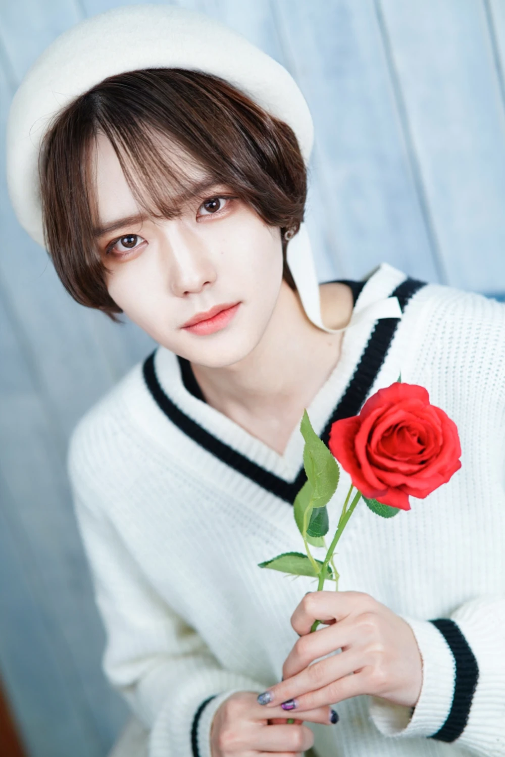 キャストカバー画像1