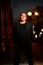 キャストカバー画像1