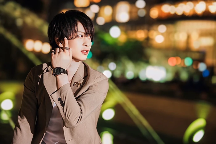 キャストカバー画像1