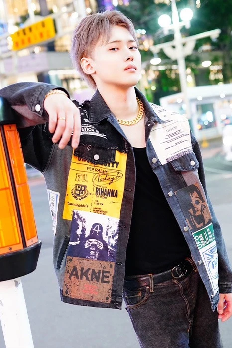 キャストカバー画像1