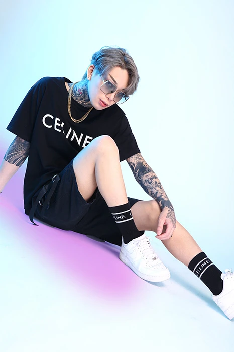 キャストカバー画像2