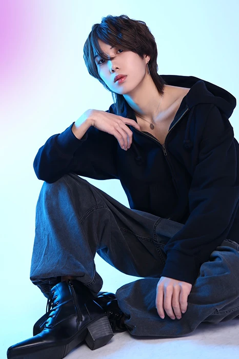 キャストカバー画像1