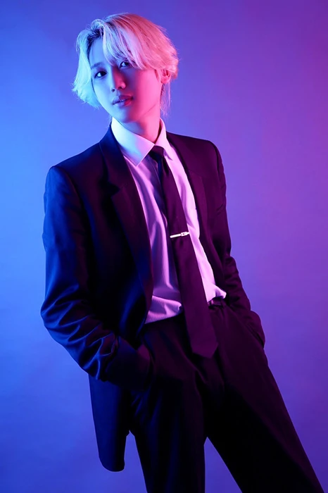 キャストカバー画像1