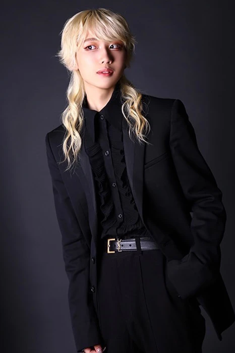 キャストカバー画像2