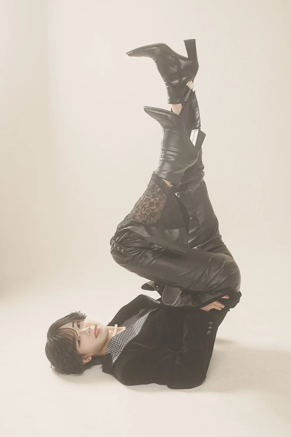 キャストカバー画像2