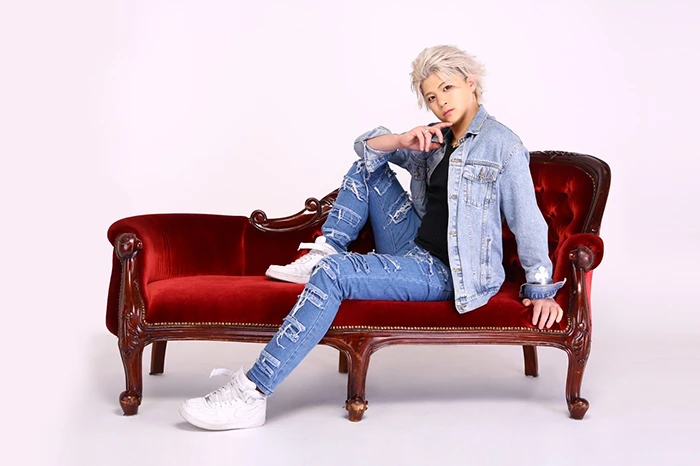 キャストカバー画像2