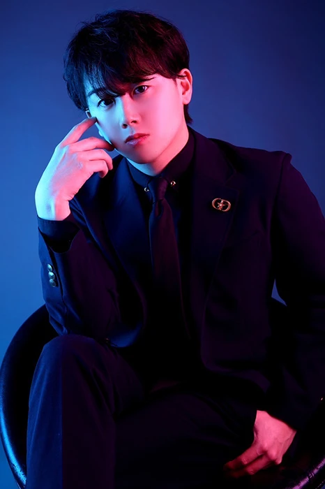 キャストカバー画像1