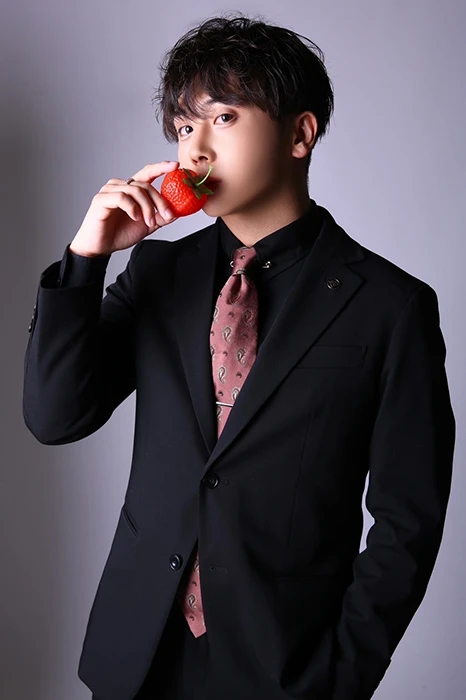 キャストカバー画像3