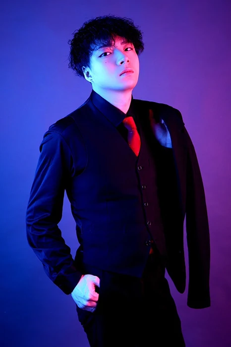 キャストカバー画像1