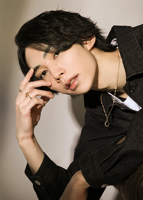 キャストカバー画像2