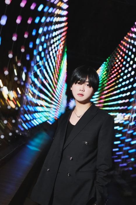 キャストカバー画像1