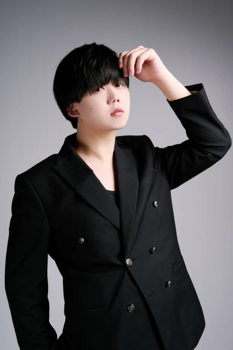 キャストカバー画像2