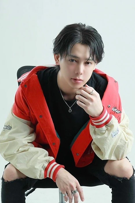 キャストカバー画像1