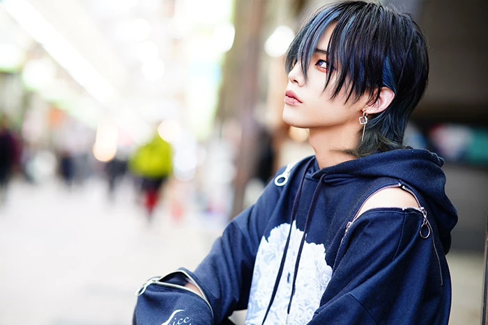 キャストカバー画像3