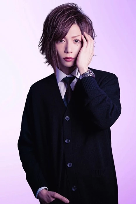 キャストカバー画像2