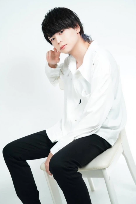 キャストカバー画像2