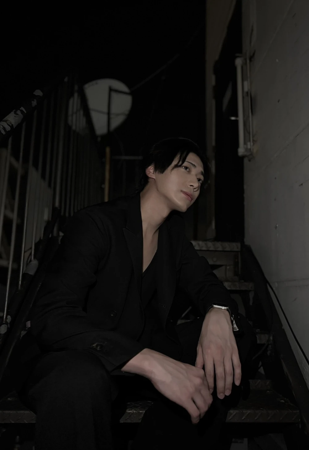 キャストカバー画像2