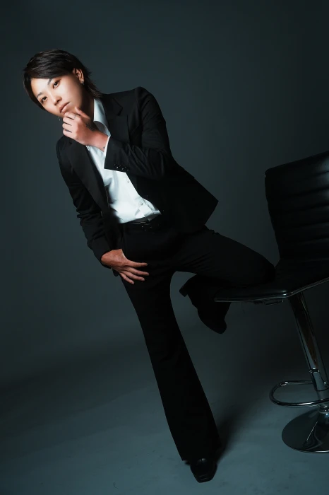 キャストカバー画像1