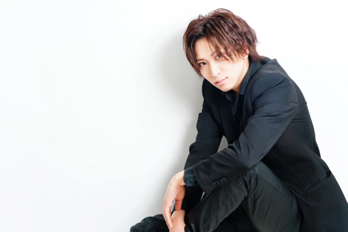 キャストカバー画像2