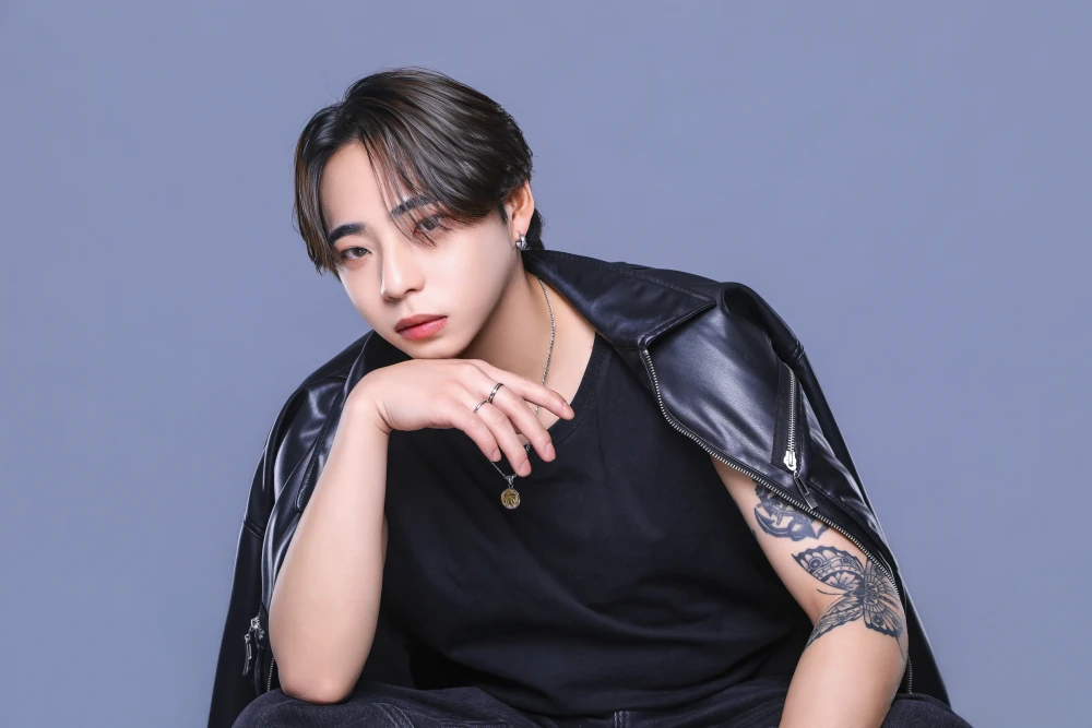 キャストカバー画像2