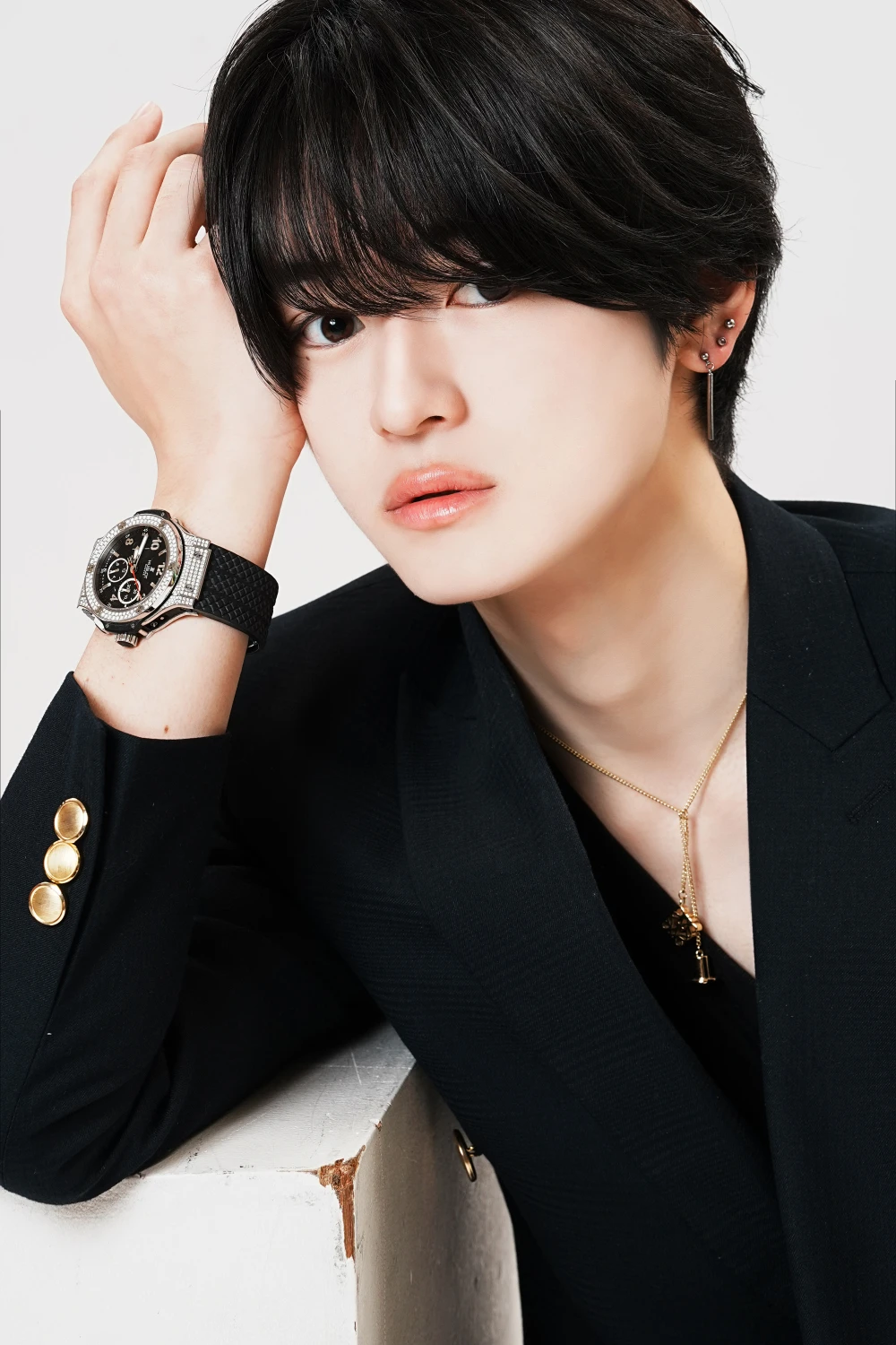 キャストカバー画像1