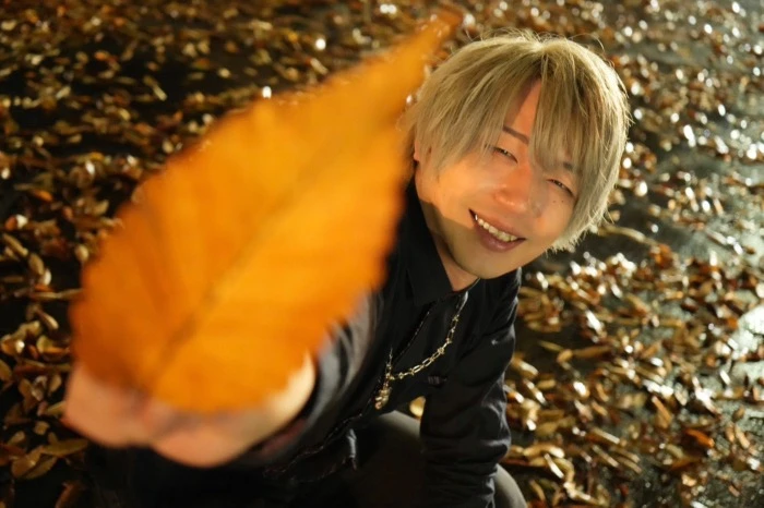 キャストカバー画像3