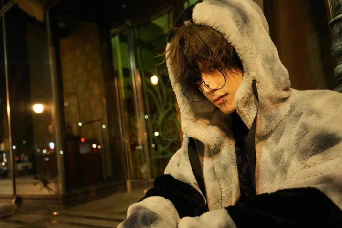 キャストカバー画像3