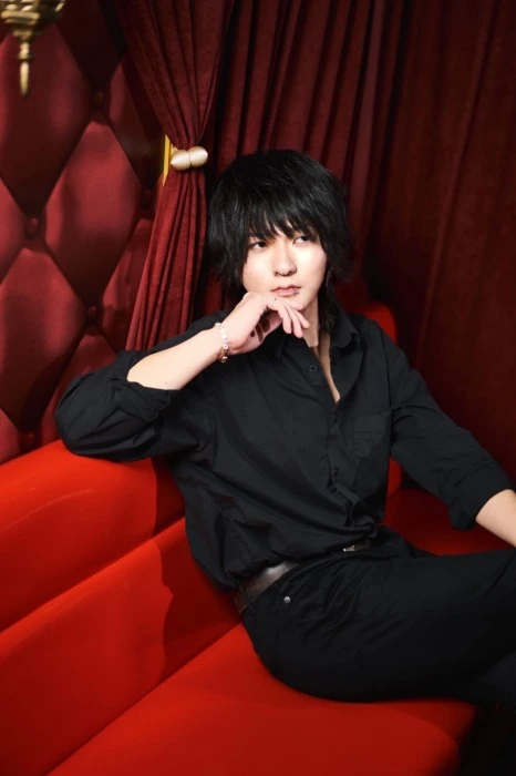 キャストカバー画像1