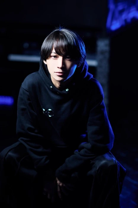 キャストカバー画像1