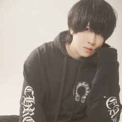 翼