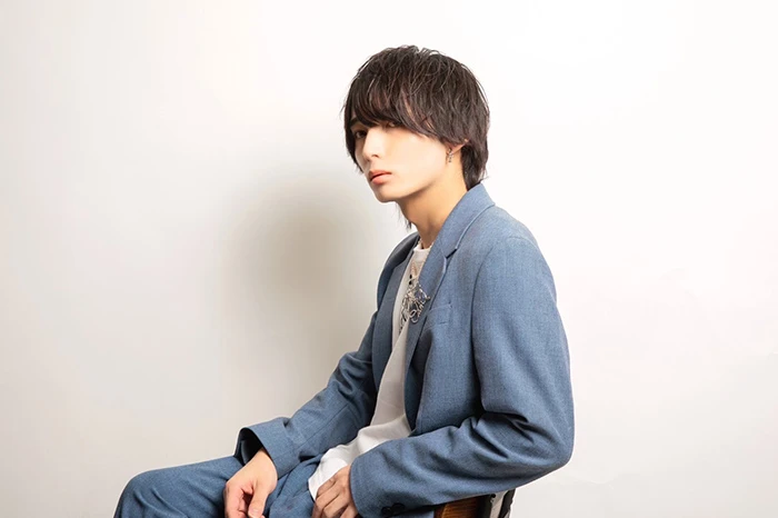 キャストカバー画像1