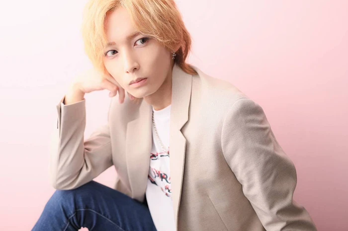 キャストカバー画像2