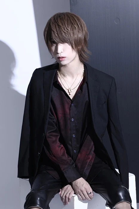 キャストカバー画像1