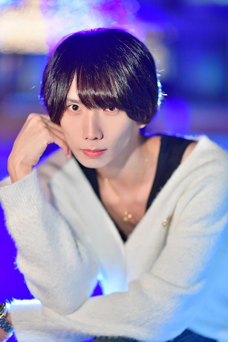 キャストカバー画像1