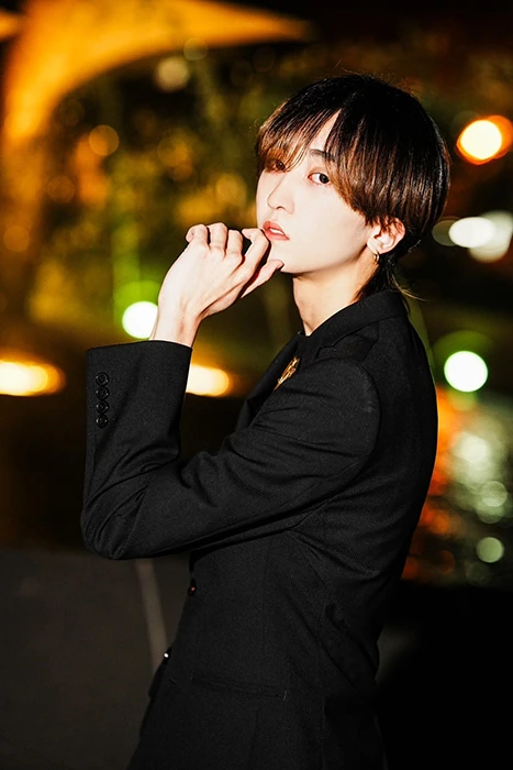 キャストカバー画像1