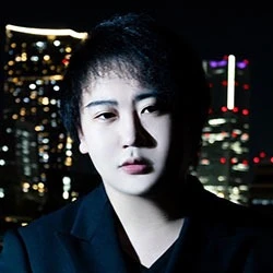 一堂 慧