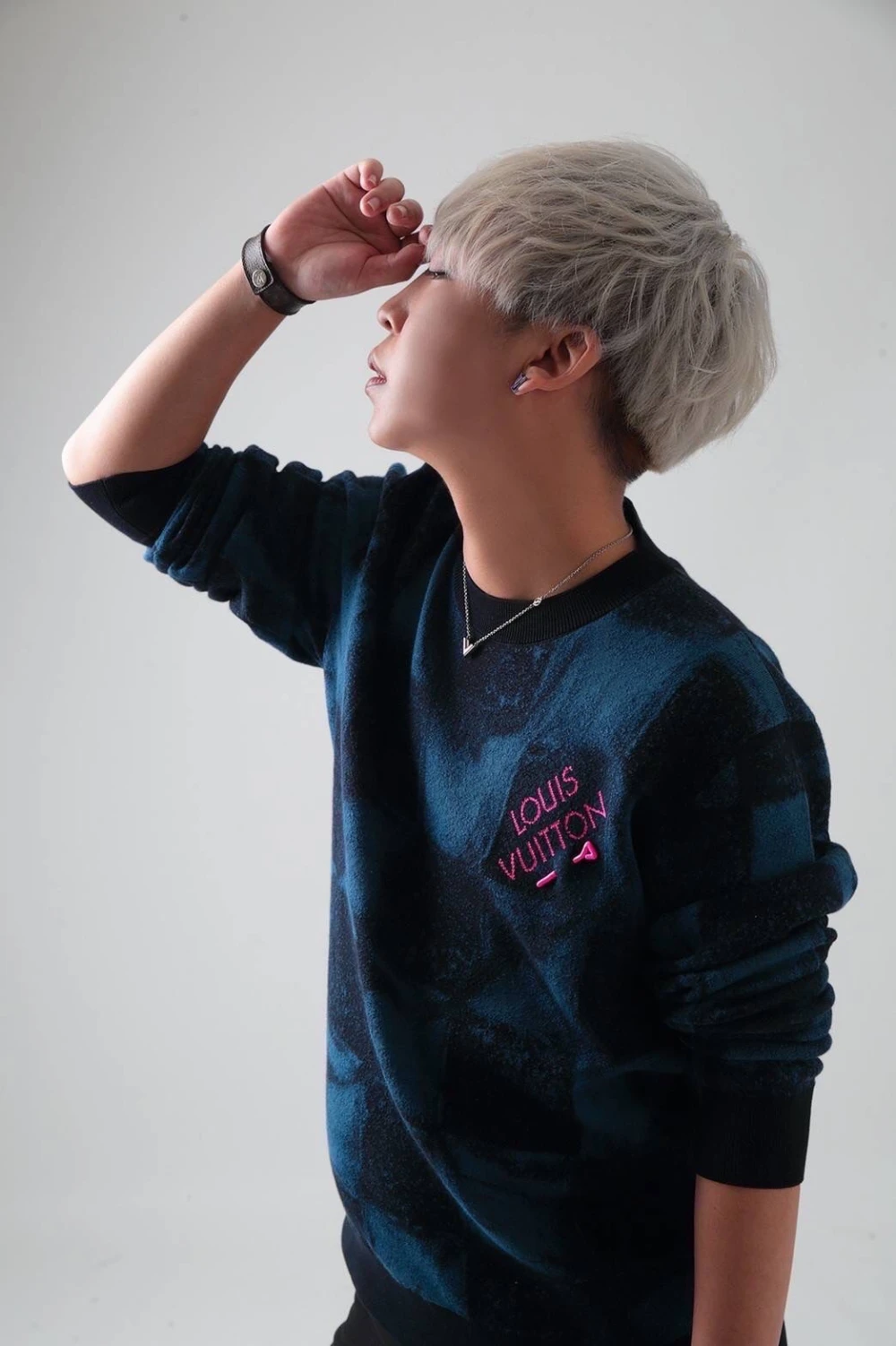 キャストカバー画像1