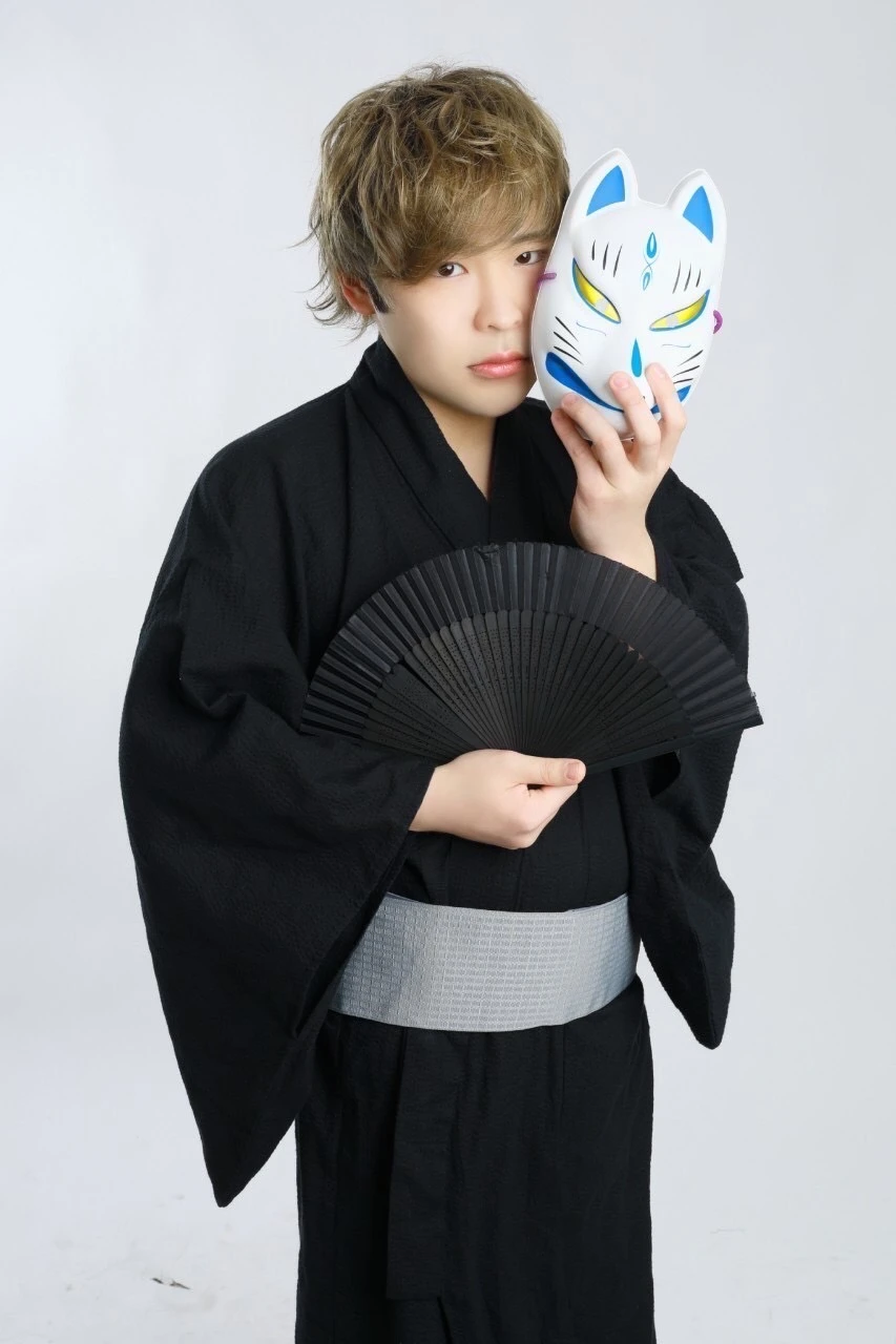 キャストカバー画像1