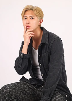 キャストカバー画像1