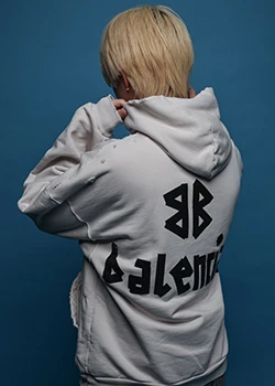 キャストカバー画像1