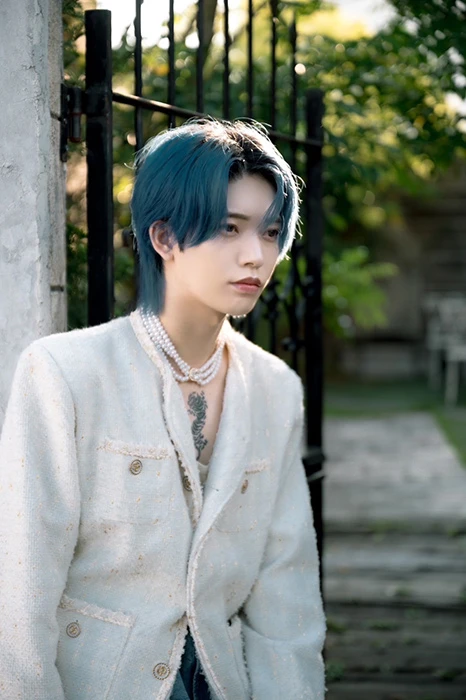 キャストカバー画像1