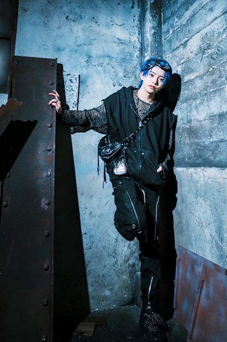 キャストカバー画像2