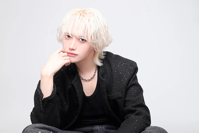 キャストカバー画像2