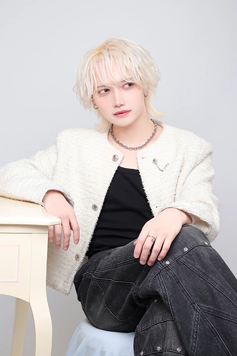 キャストカバー画像3