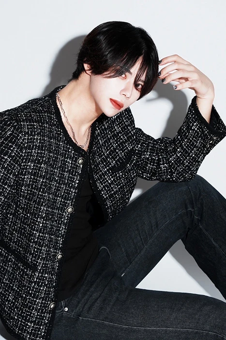 キャストカバー画像1