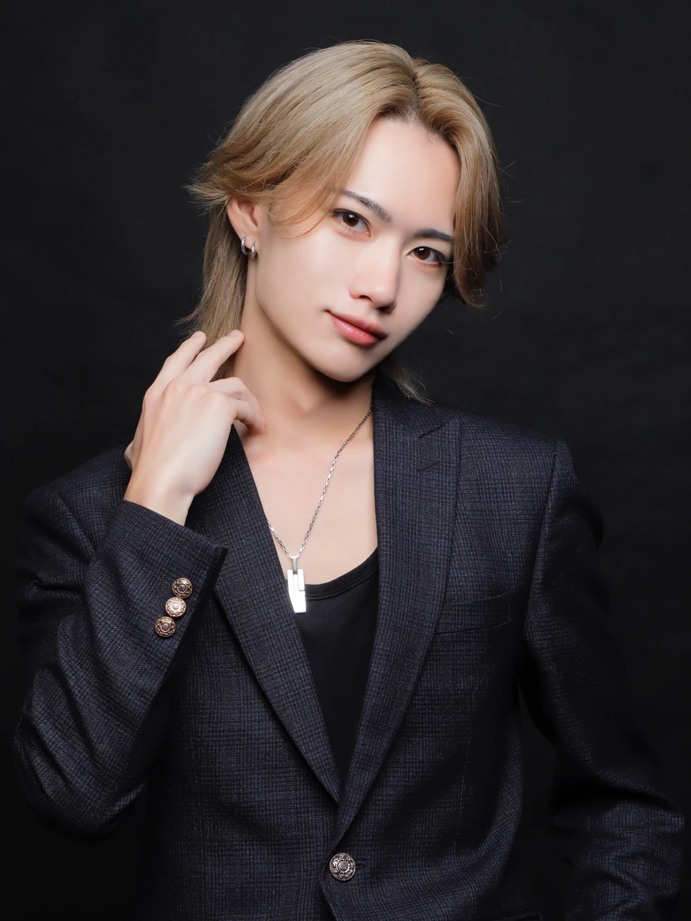 白凪 仁
